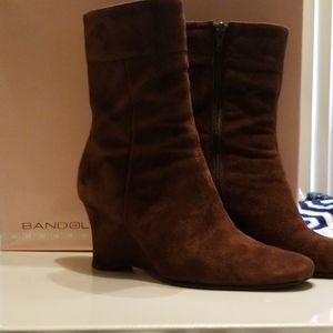 Bandolino BDBECCA Dark Brown Suede Wedge Boots